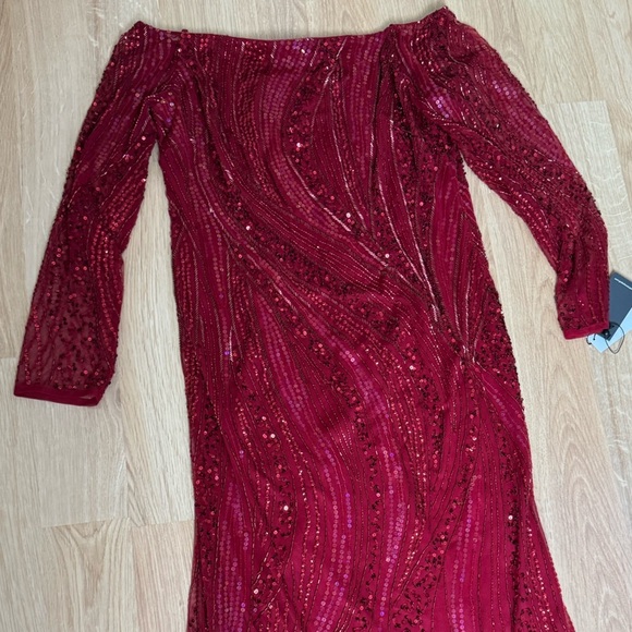 ADRIANNA PAPPEL Beaded Sequins Off Shoulder Gown in Cranberry Red Size 12 NWT - Picture 4 of 8
